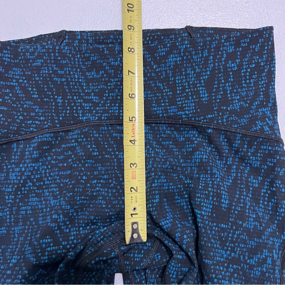 Lululemon Crop Leggings - Picture 9 of 10